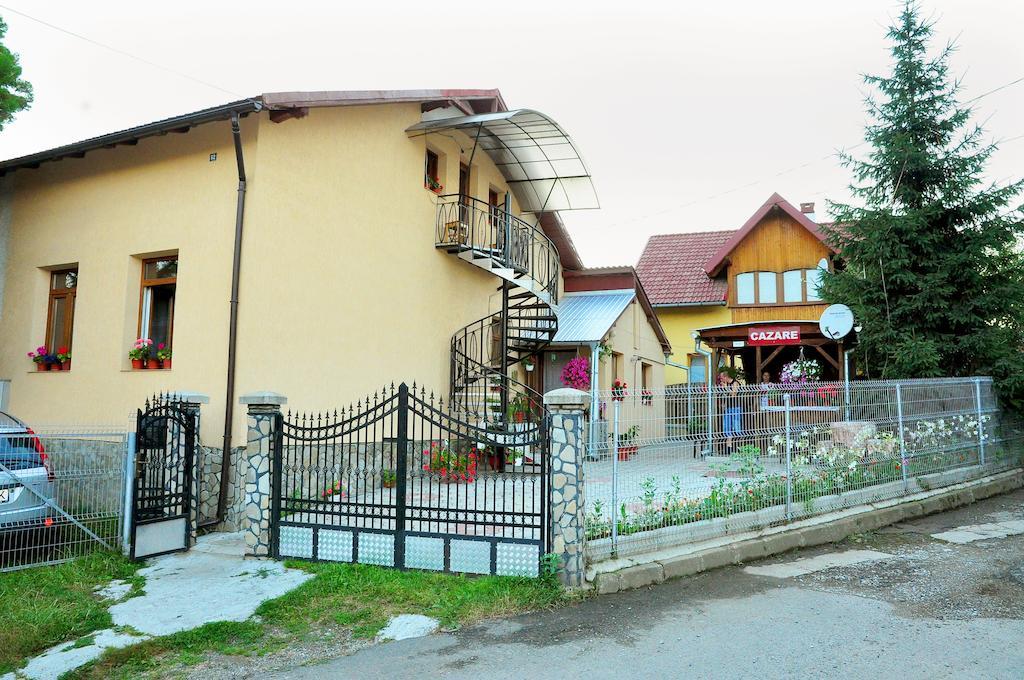 فندق Casa Maria جورا هومورولوي المظهر الخارجي الصورة